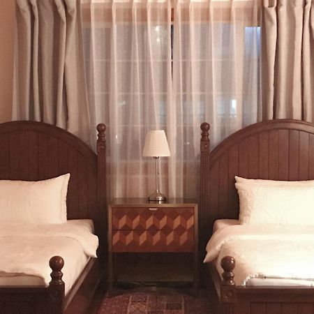 At Corner Resort & Garden Чеджу Екстериор снимка