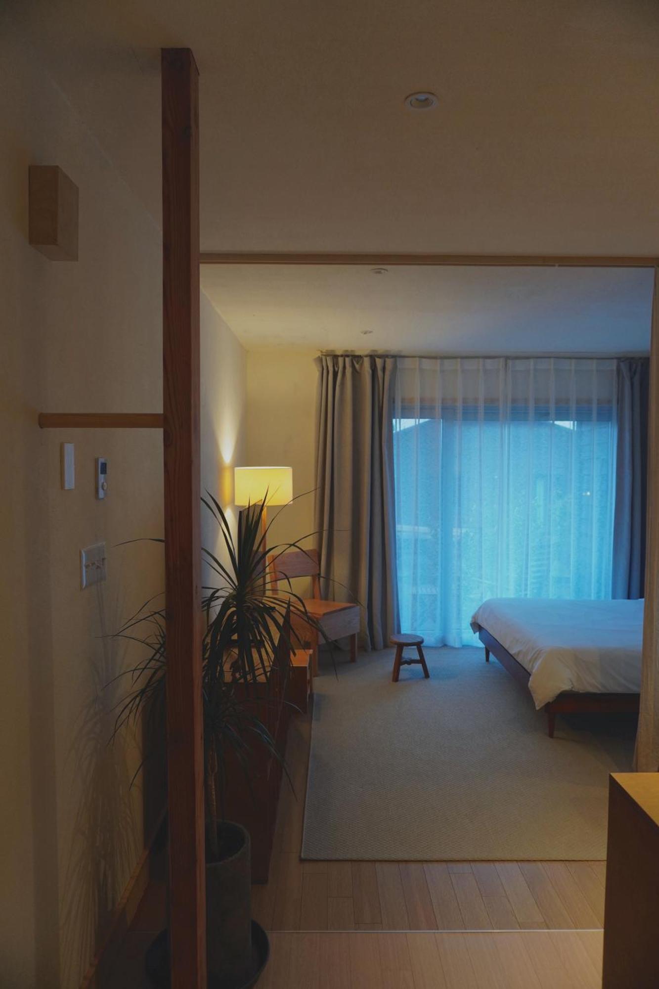 At Corner Resort & Garden Чеджу Екстериор снимка