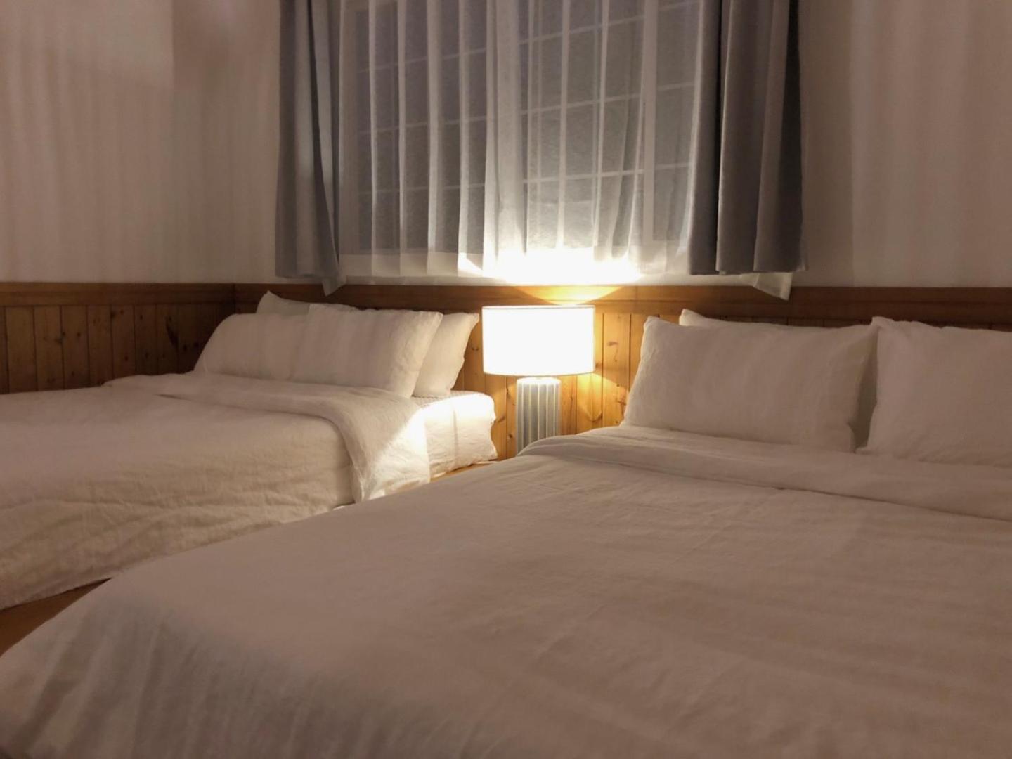 At Corner Resort & Garden Чеджу Екстериор снимка
