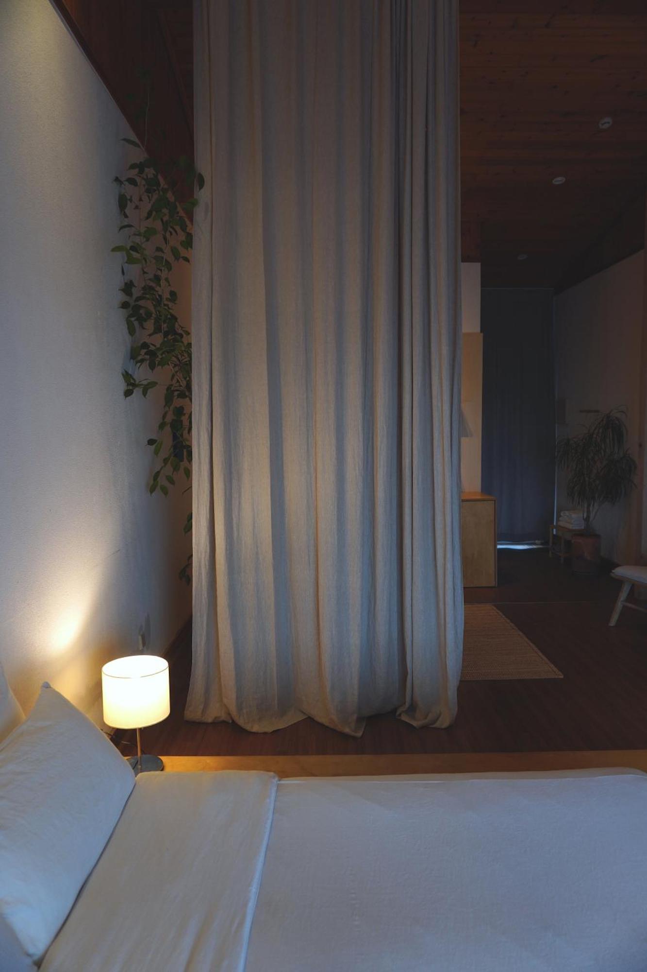 At Corner Resort & Garden Чеджу Екстериор снимка